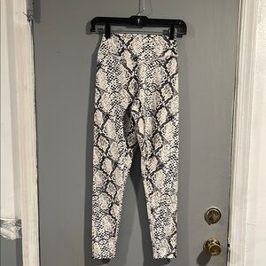 Balance Athletica Black and Cream Patterned Leggings
